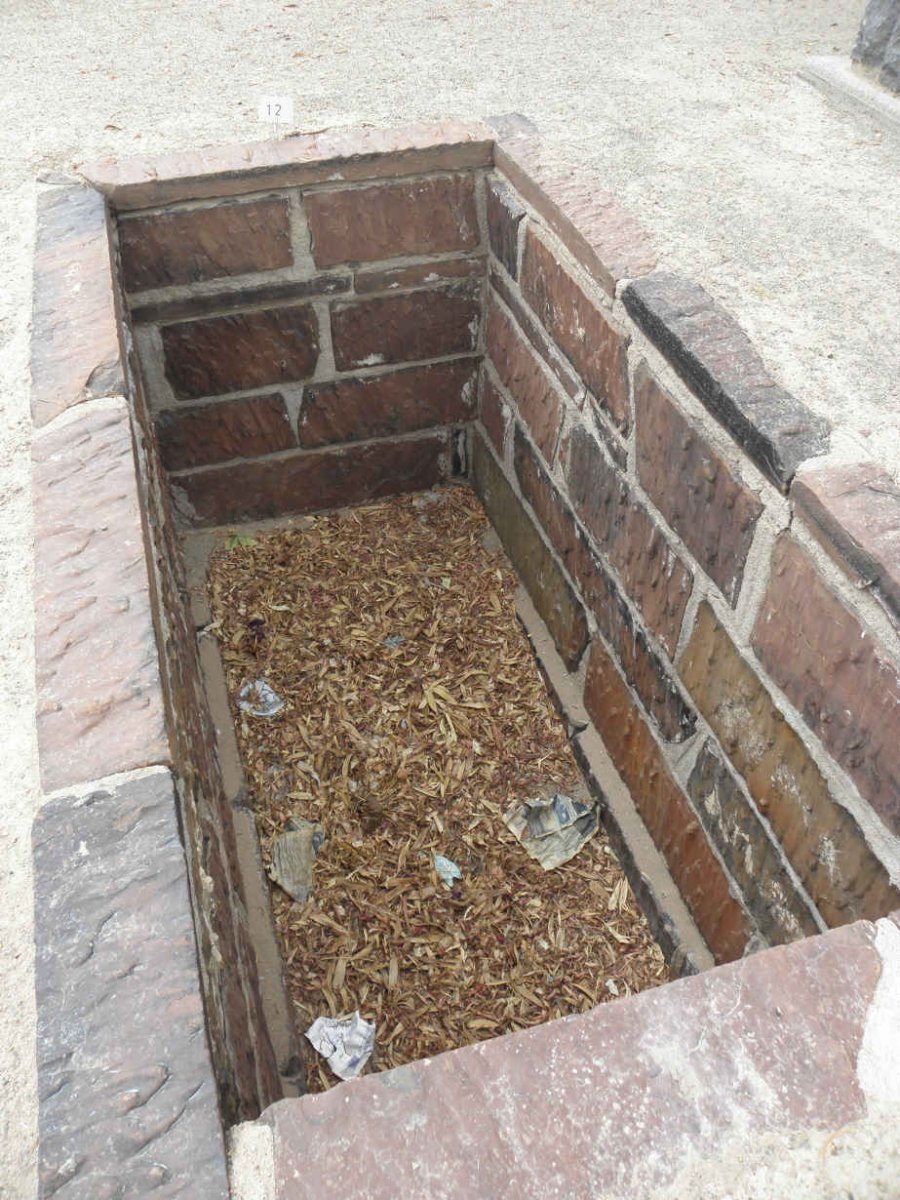 09. Prepared grave in natural stone