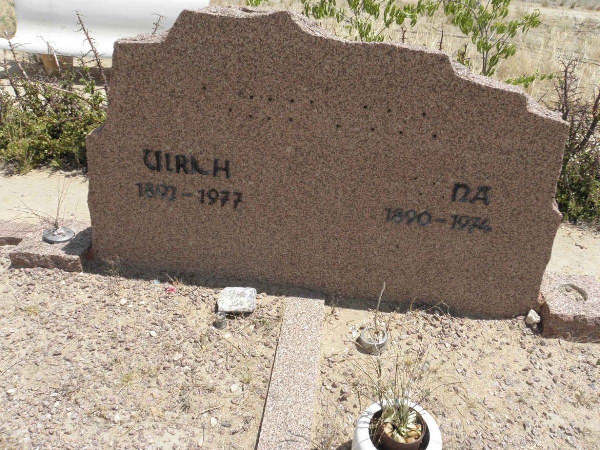 ? Ulrich 1892-1977 &amp; ?na 1890-1974