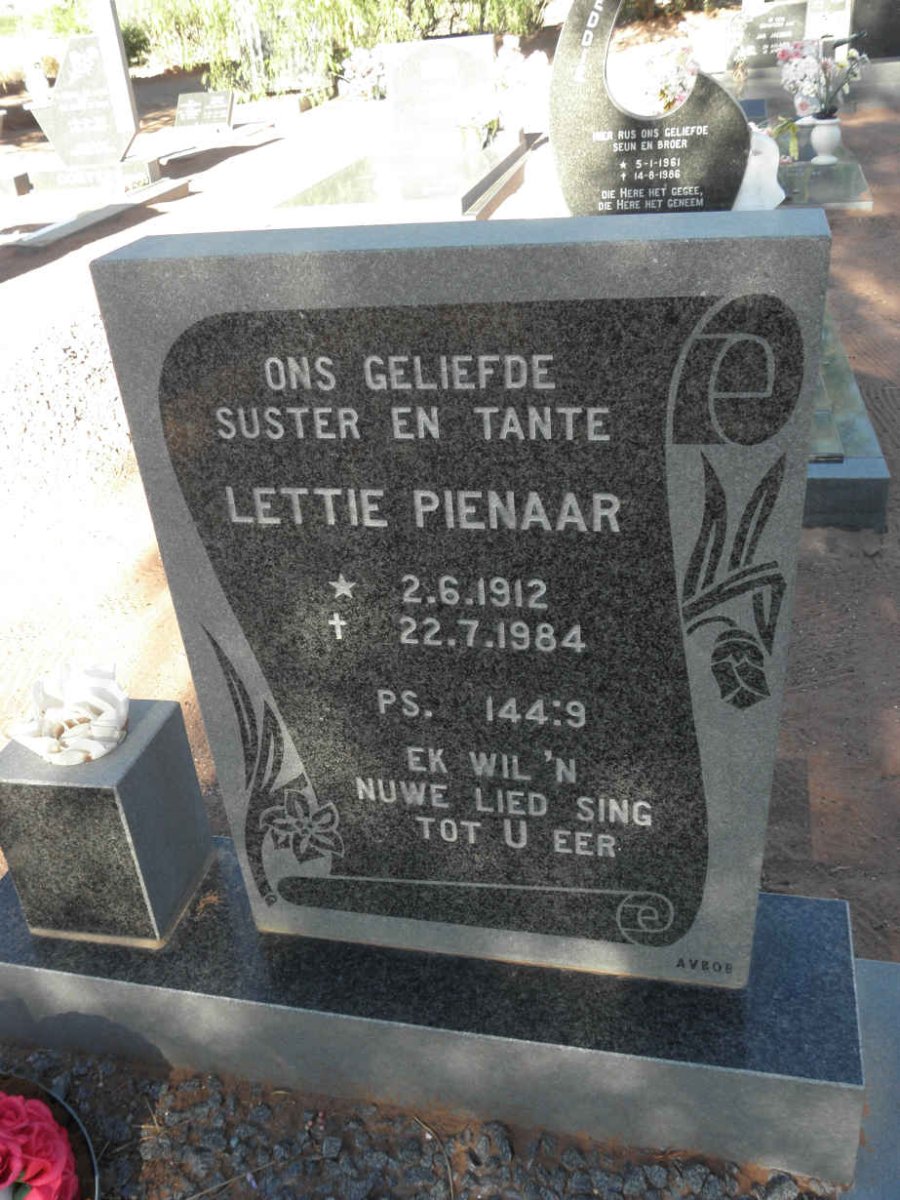 PIENAAR Lettie 1912-1984