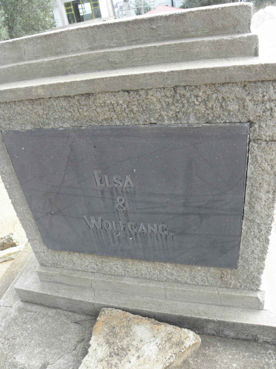 ? Wolfgang &amp; Elsa