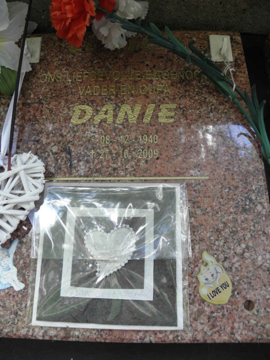 ? LU?? Danie 1940-2009