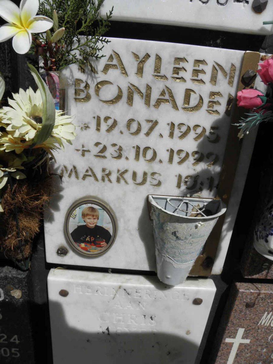 BONADE Kayleen 1995-1999