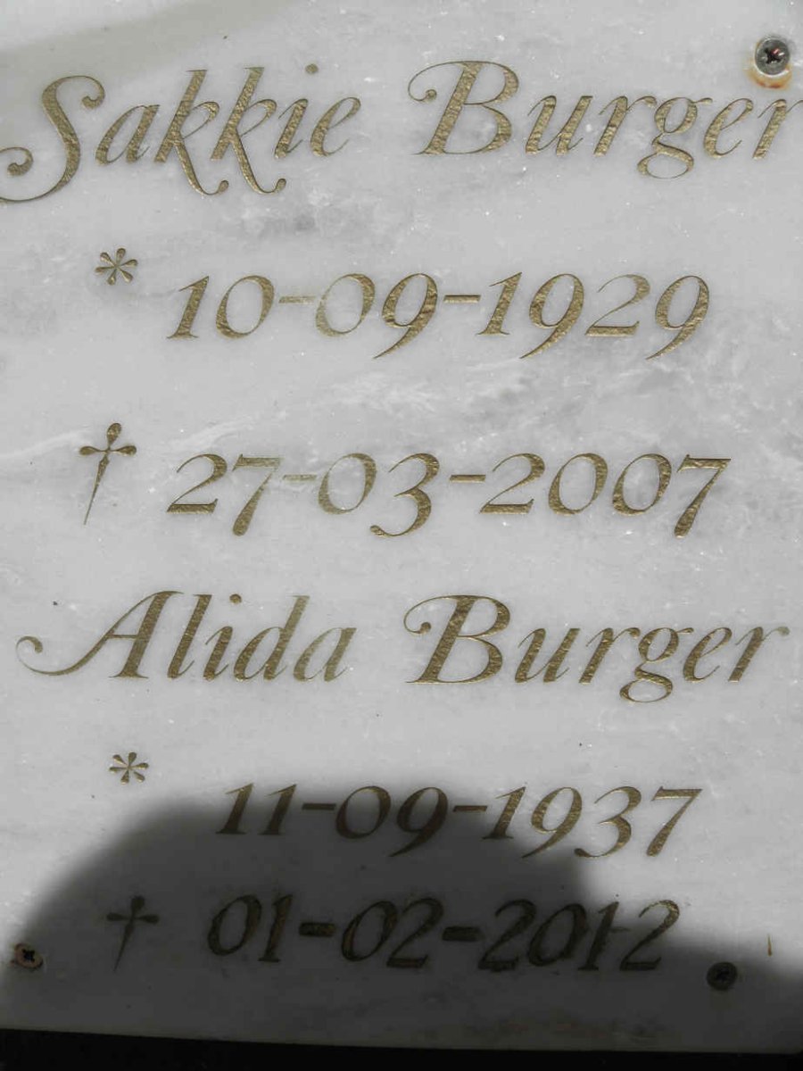 BURGER Sakkie 1929-2007 &amp; Alida 1937-2012