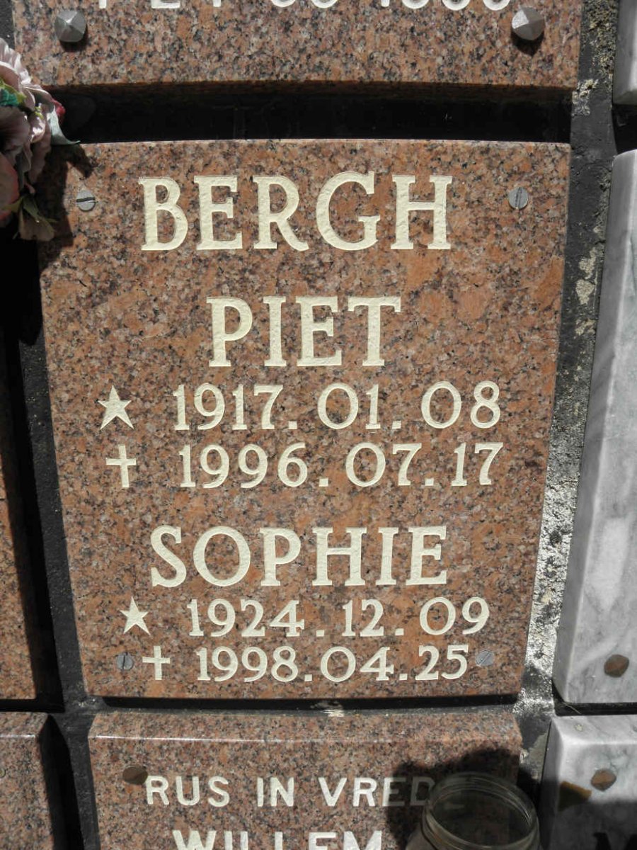 BERGH Piet 1917-1996 &amp; Sophie 1924-1998