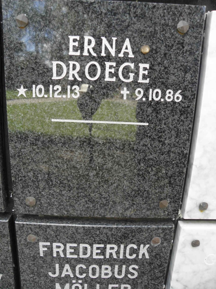 DROEGE Erna 1913-1986