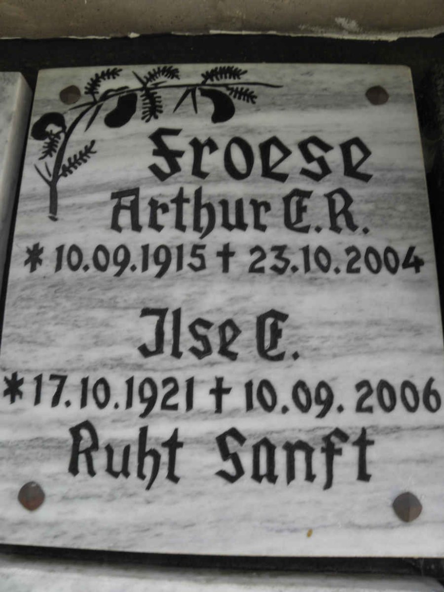 FROESE Arthur F.R. 1915-2004 &amp; Ilse F. 1921-2006