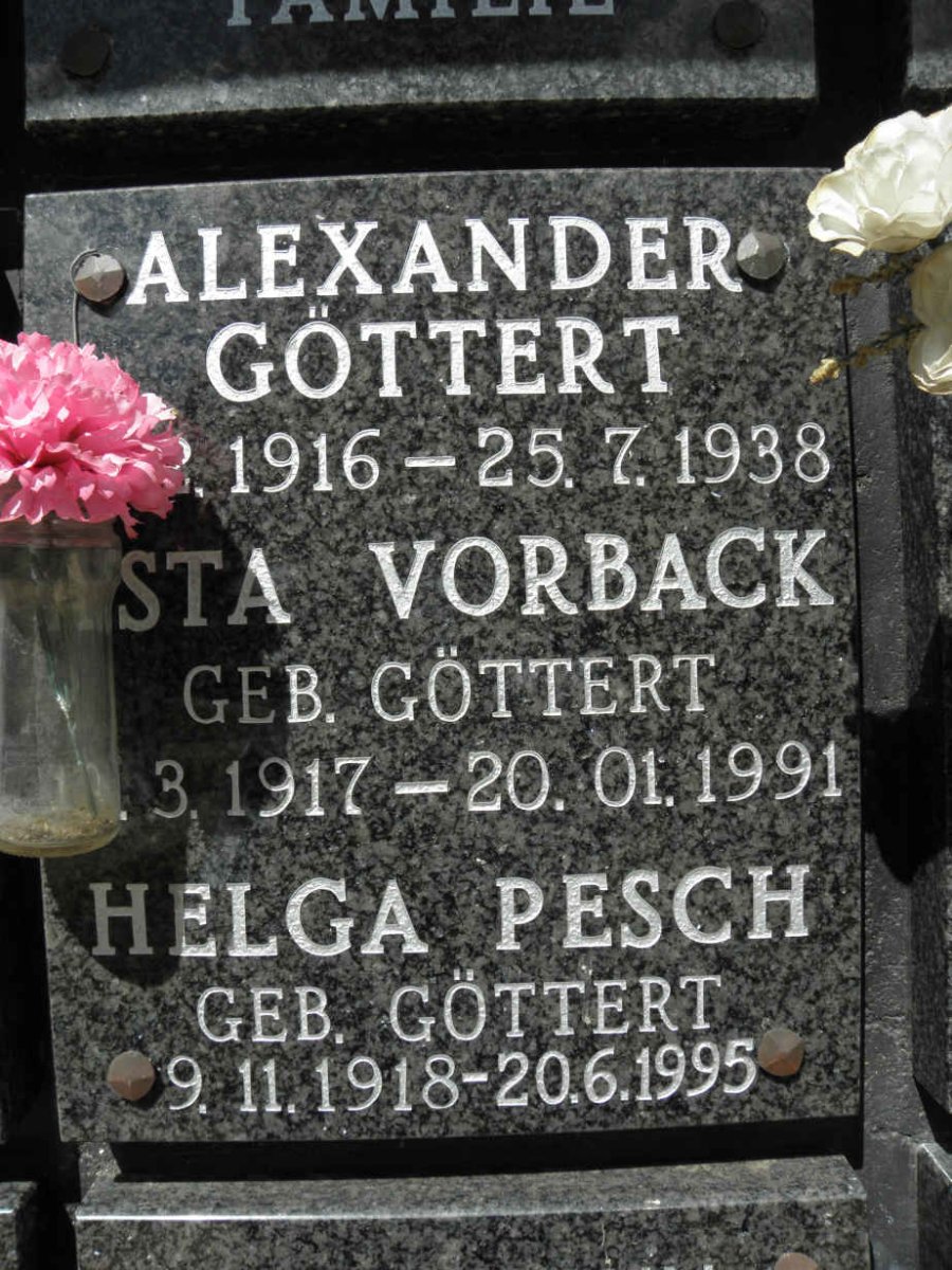 GÖTTERT Alexander 1916-1938 :: VORBACK nee GÖTTERT 1917-1991 :: PESCH Helga nee GÖTTERT 1918-1995