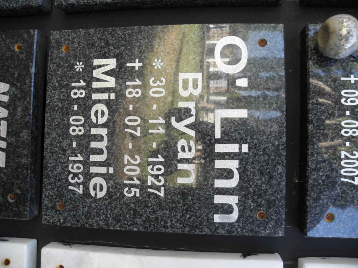O'LINN Bryan 1927-2015 &amp; Miemie 1937-