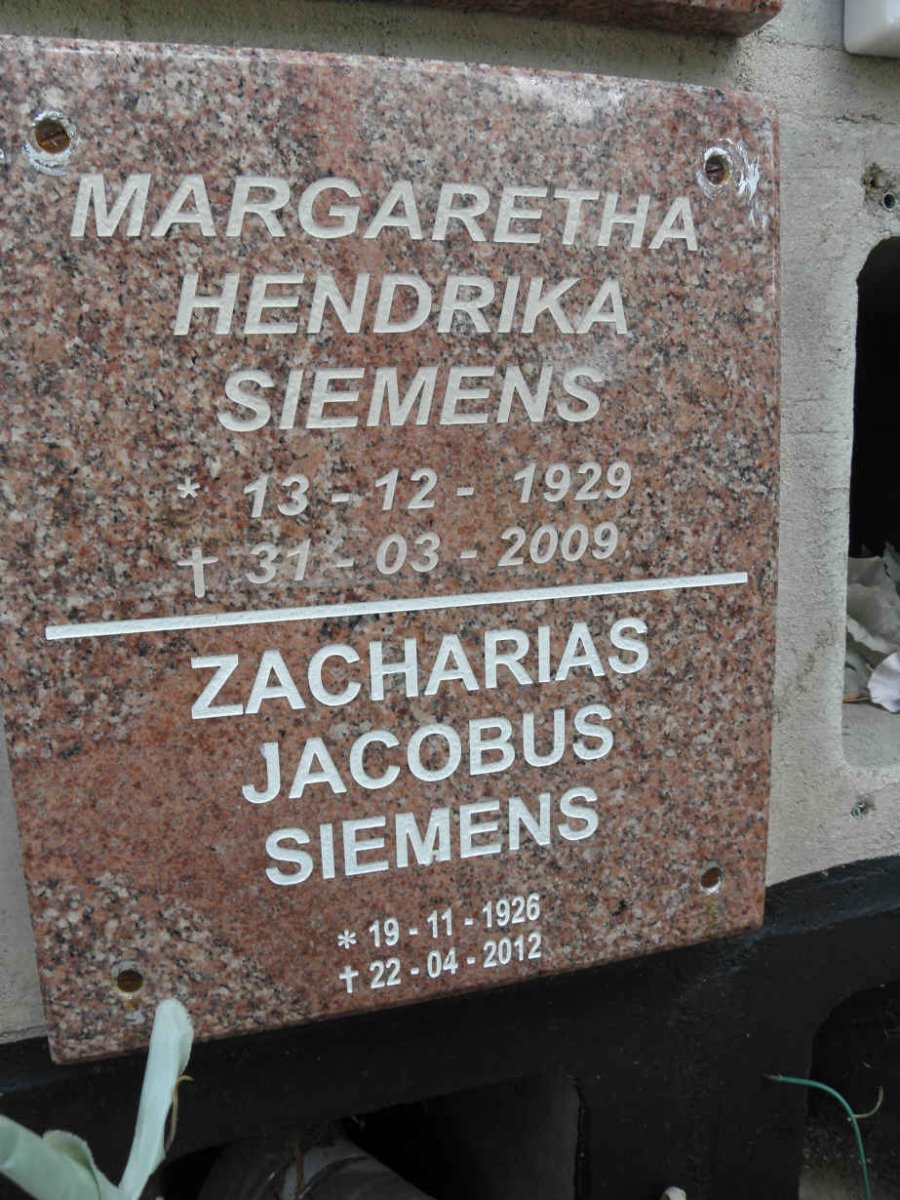 SIEMANS Zacharias Jacobus 1926-2012 &amp; Margaretha Hendrika 1929-2009