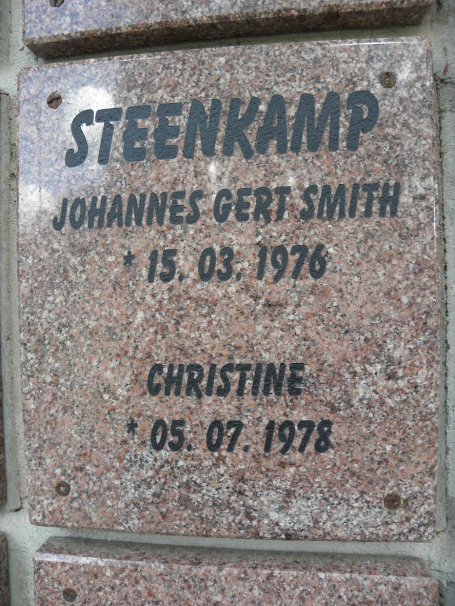 STEENKAMP Johannes Gert Smith 1978- &amp; Christine 1978-