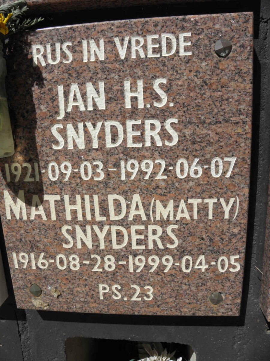 SNYDERS Jan H.S. 1921-1992 &amp; Mathilda 1916-1999