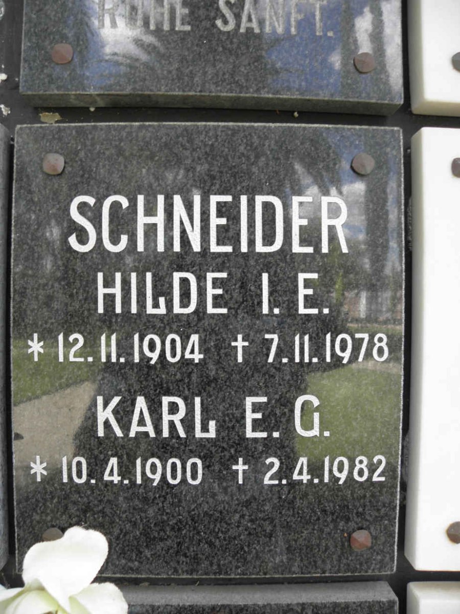 SCHNEIDER Karl E.G. 1900-1982 &amp; Hilde I.E. 1904-1978