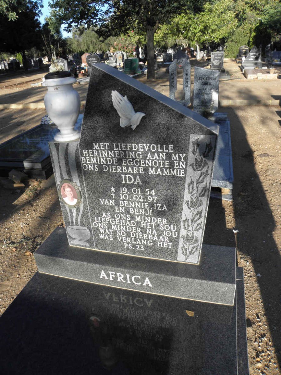 AFRICA Ida 1954-1997