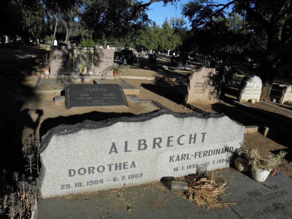 ALBRECHT Karl-Ferdinand 1895-1984 &amp; Dorothea 1904-1969