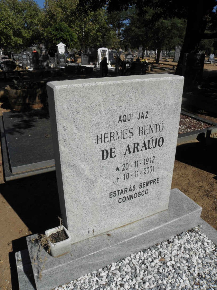 ARAÚJO Hermes Bento, de 1912-2001
