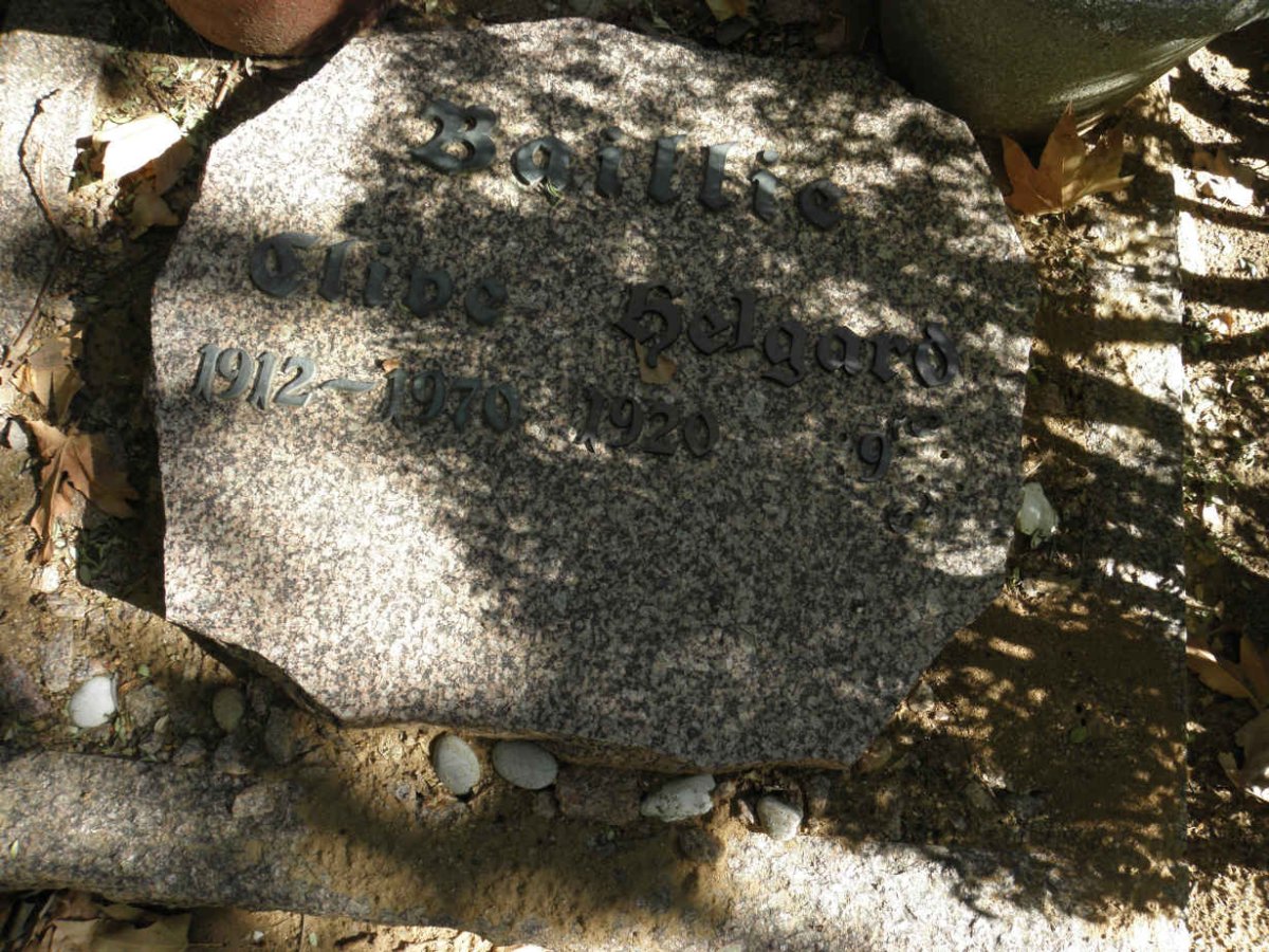 BAILLIE Helgard 1920-19?? &amp; Olive 1912-1970