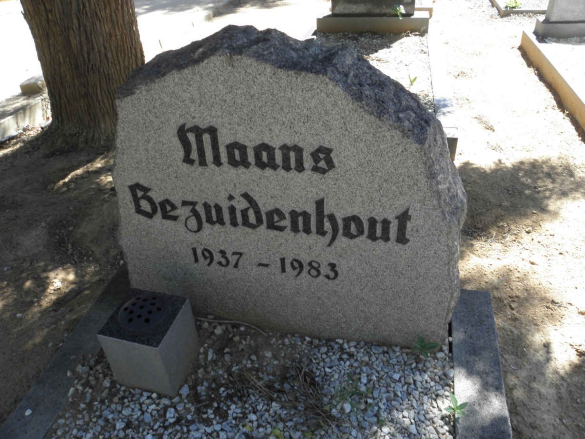 BEZUIDENHOUT Maans 1937-1983