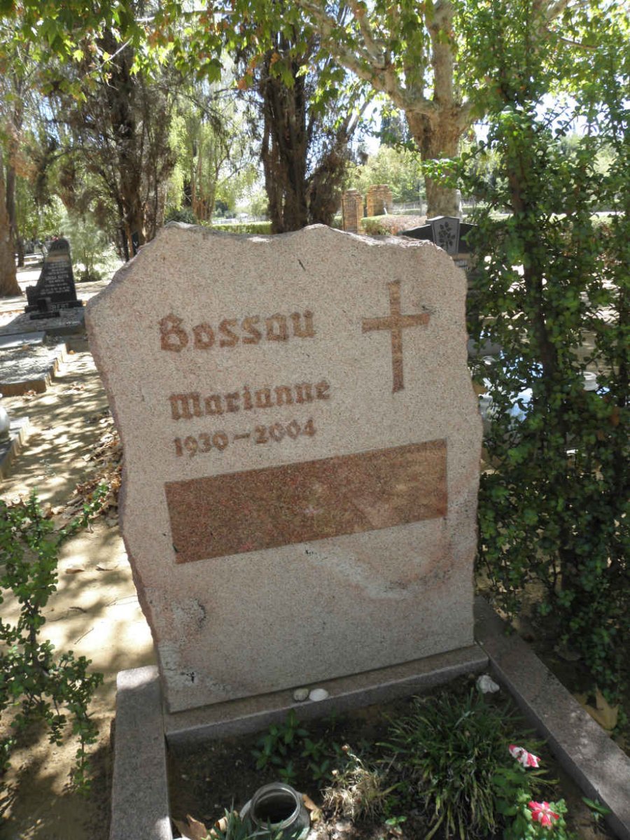 BOSSAU Marianne 1930-2004