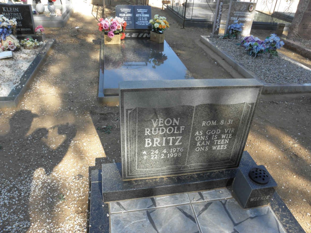BRITZ Veon Rudolf 1976-1998