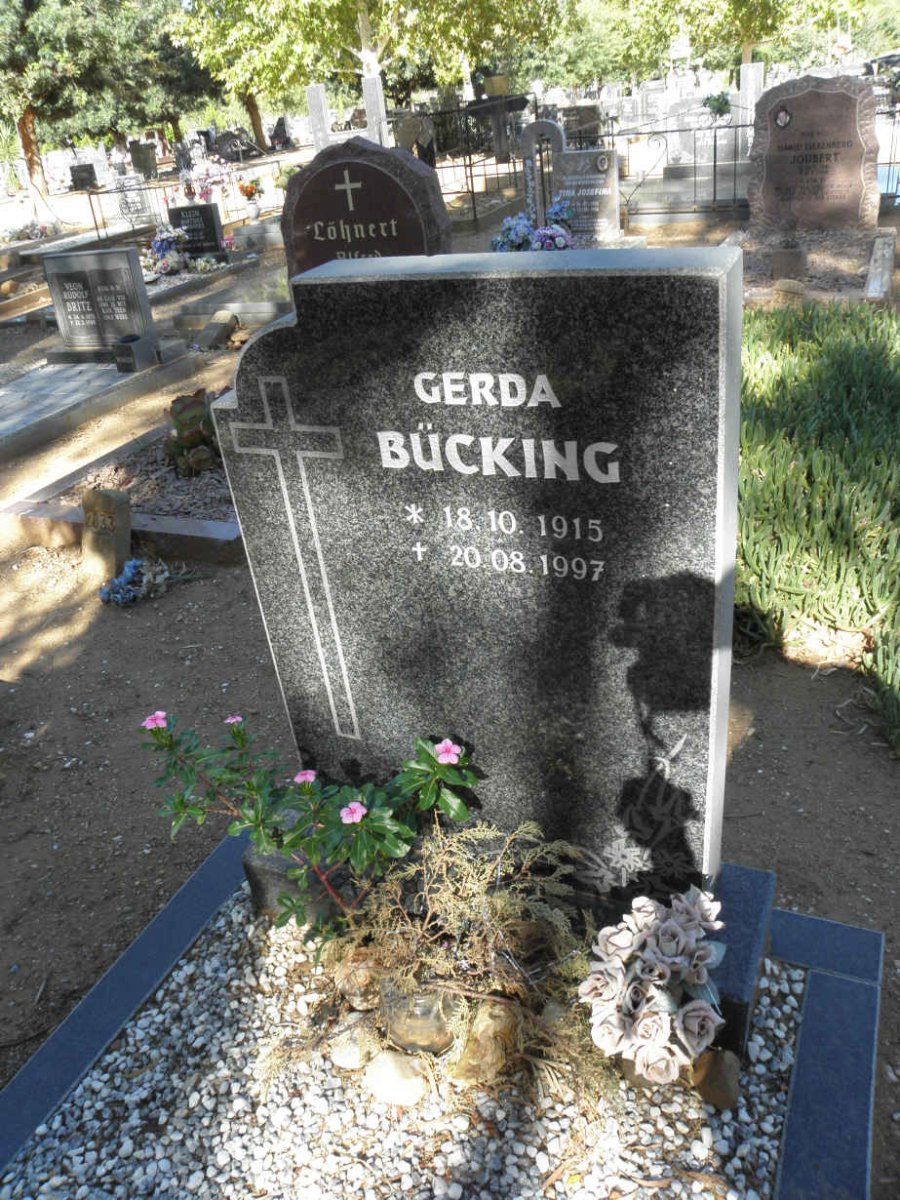 BUCKING Gerda 1915-1997