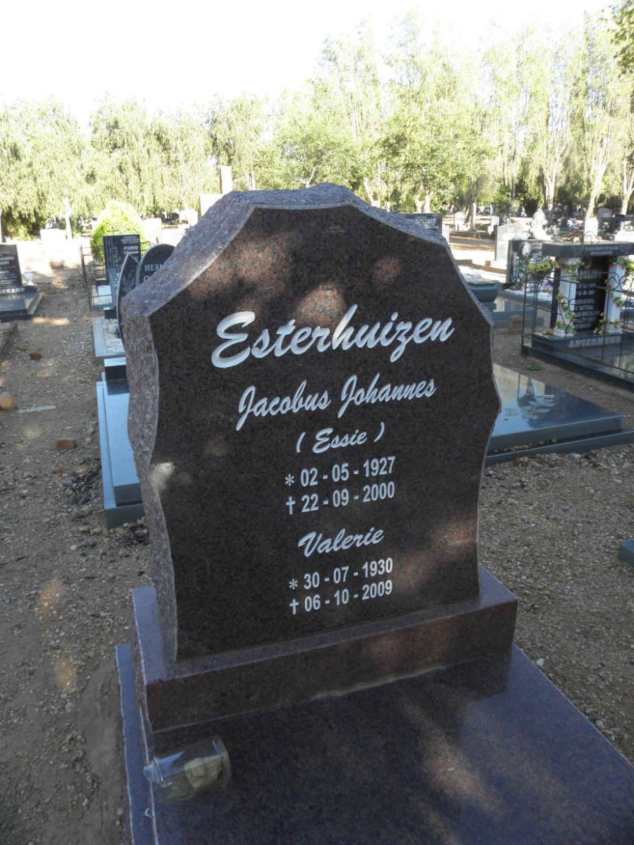 ESTERHUIZEN Jacobus Johannes 1927-2000 &amp; Valerie 1930-2009