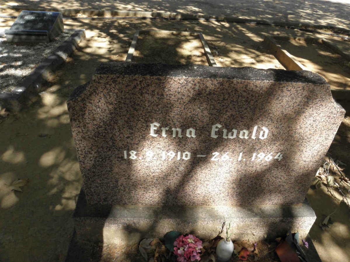 EWALD Erna 1910-1964