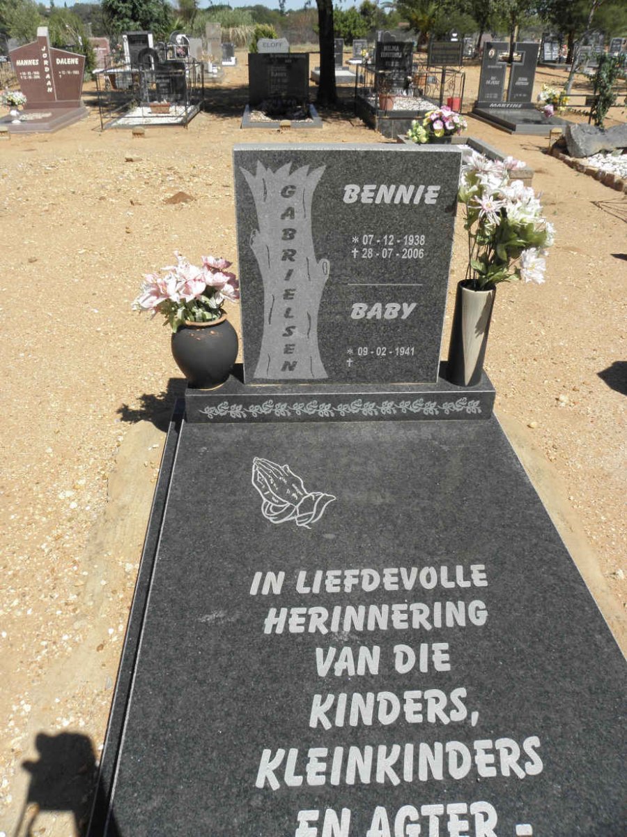 GABRIELSEN Bennie 1938-2006 &amp; Baby 1941-