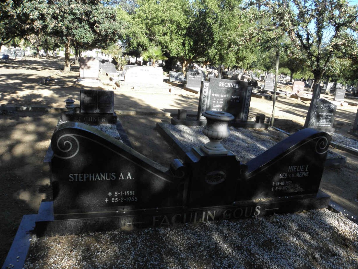 GOUS Stephanus A.A., Faculin 1881-1968 &amp; Hielie I. V.D. MERWE 1871-1970