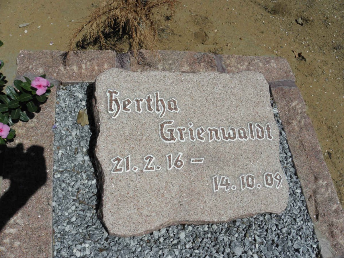 GRIENWALDT Hertha 1916-2009