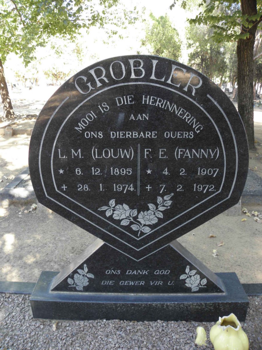 GROBLER L.M. 1895-1974 &amp; F.E. 1907-1972