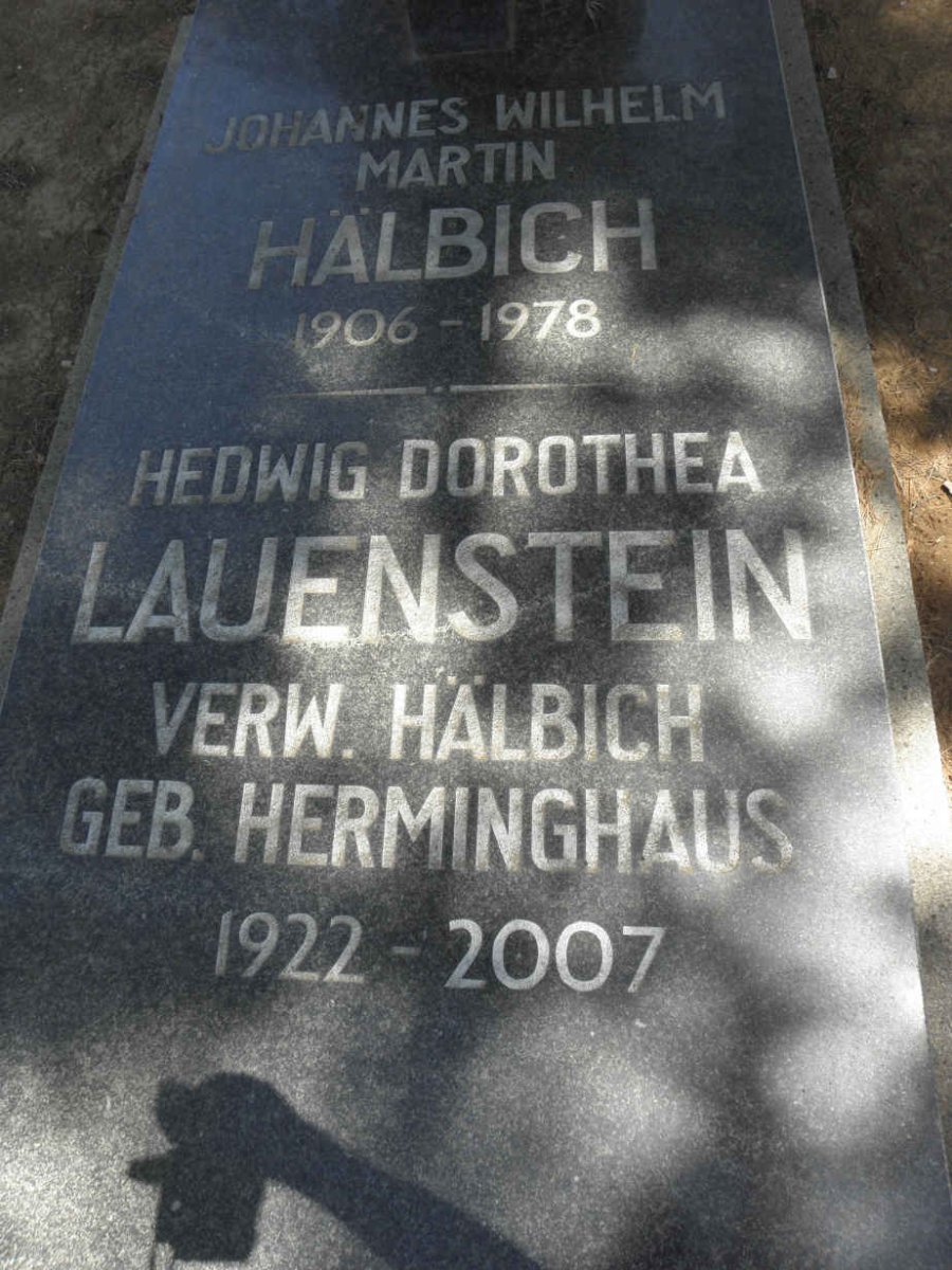 HÄLBICH Johannes Wilhelm Martin 1906-1978 :: LAUENSTEIN Hedwig Dorothea nee HERMINGHAUS formerly HÄLBICH 1922-2007