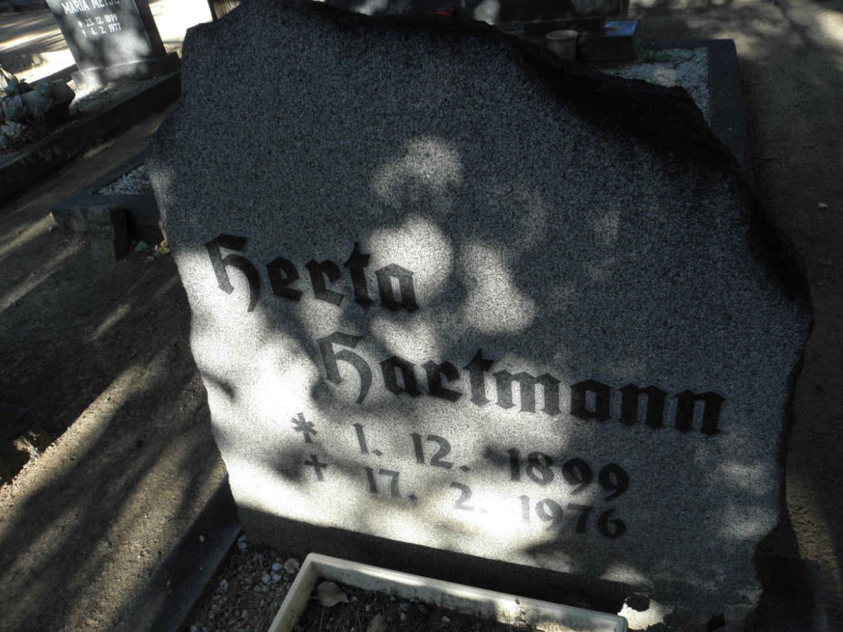 HARTMANN Herta 1899-1976