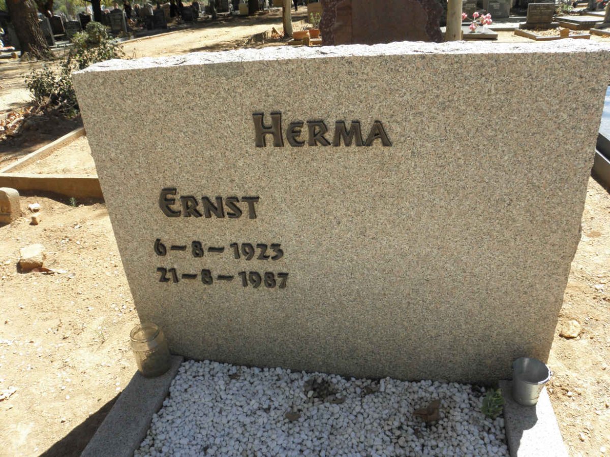 HERMA Ernst 1923-1987