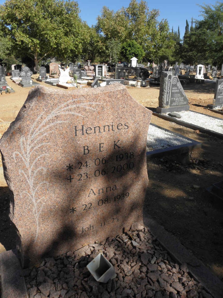 HENNIES B.E.K. 1938-2000 &amp; Anna 1939-
