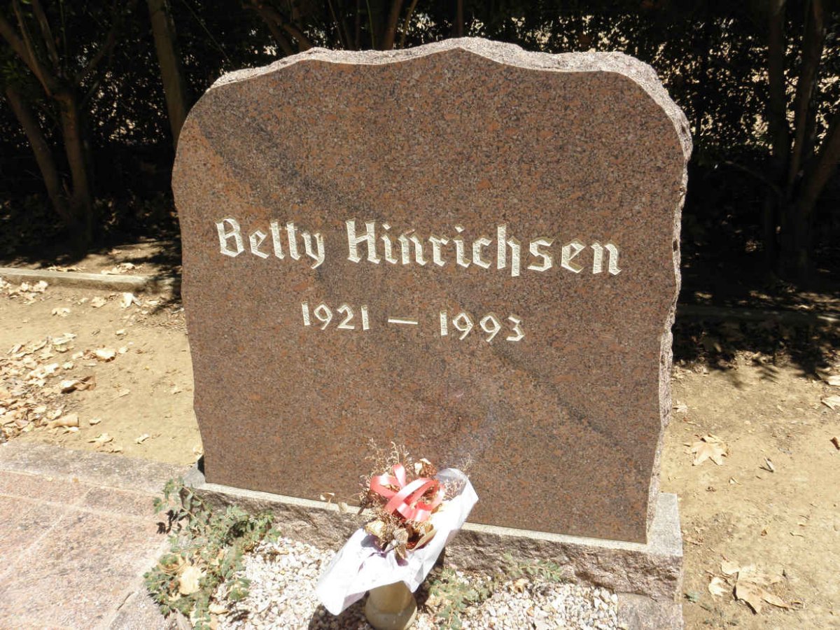 HINRICHSEN Betty 1921-1993