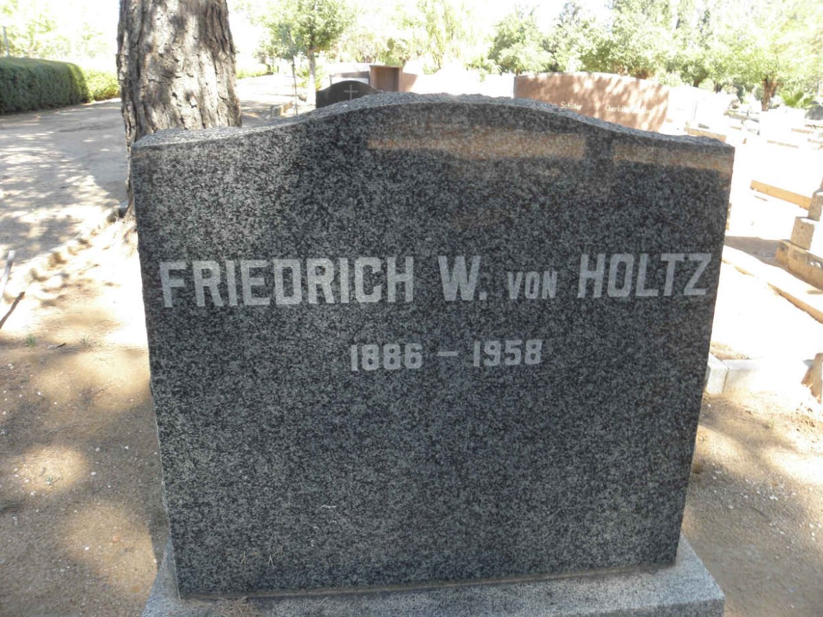 HOLTZ Friedrich W., von 1886-1958