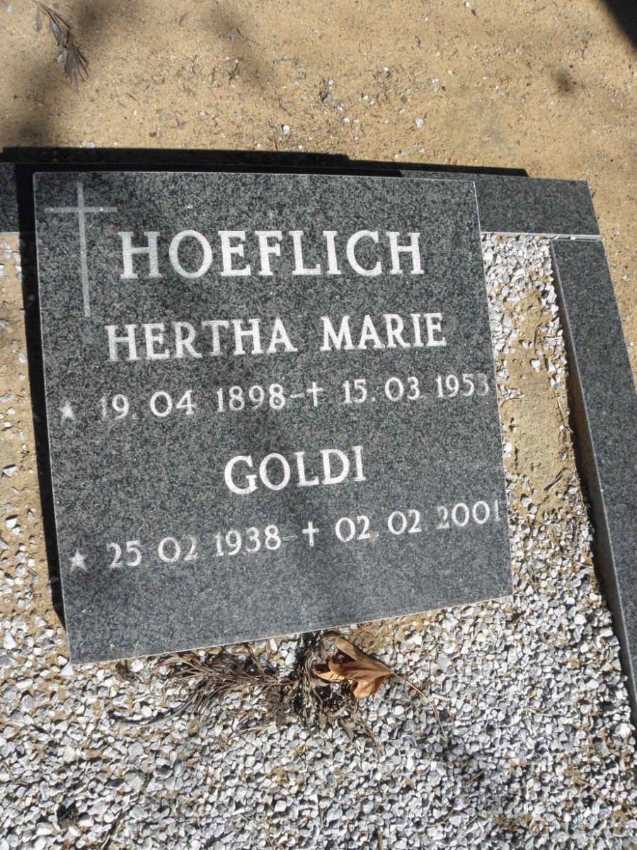 HOEFLICH Hertha Marie 1898-1953 : : HOEFLICH Goldi 1938-2001
