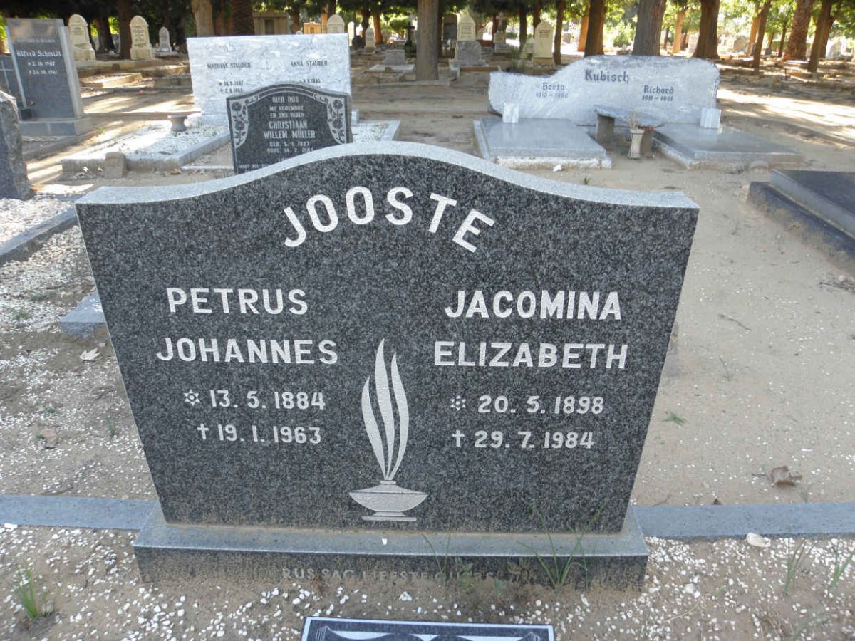 JOOSTE :: MAARTENS