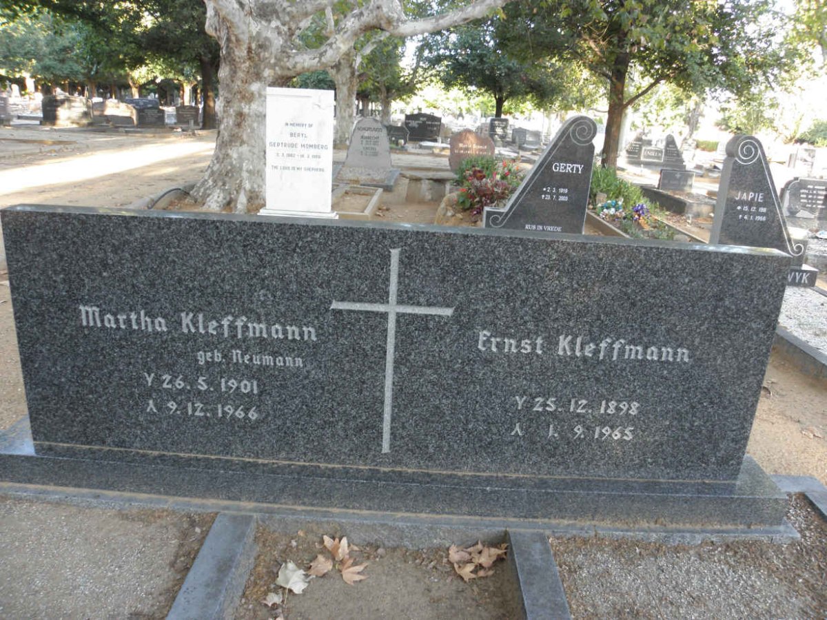 KLEFFMANN Ernst 1898-1965 &amp; Martha NEUMANN 1901-1966