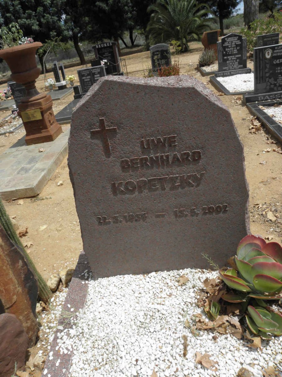 KOPETZKY Uwe Bernhard 1954-2002