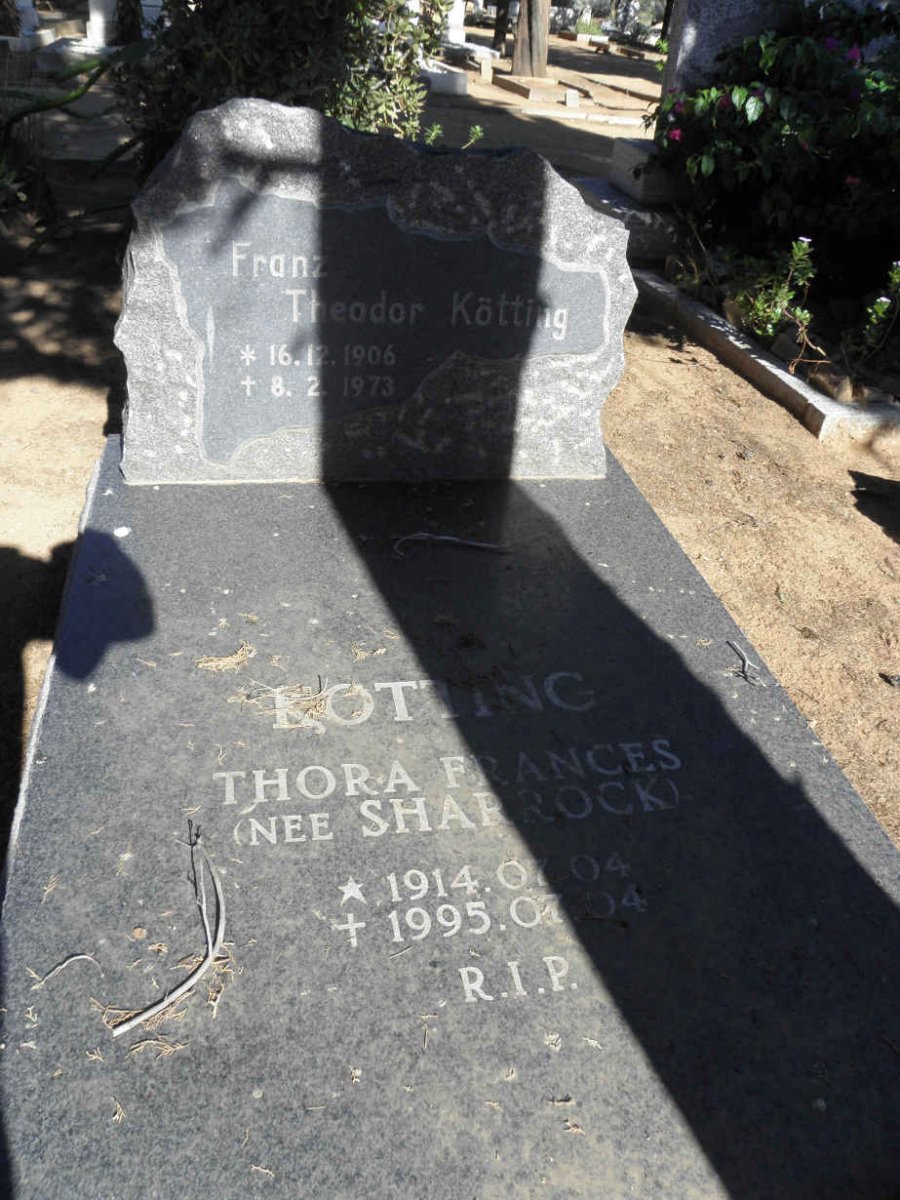 KÖTTING Franz Theodor 1906-1973 &amp; Thora Frances SHARROCK 1914-1995