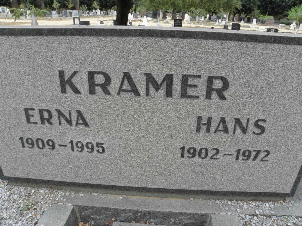 KRAMER Hans 1902-1972 &amp; Erna 1909-1995