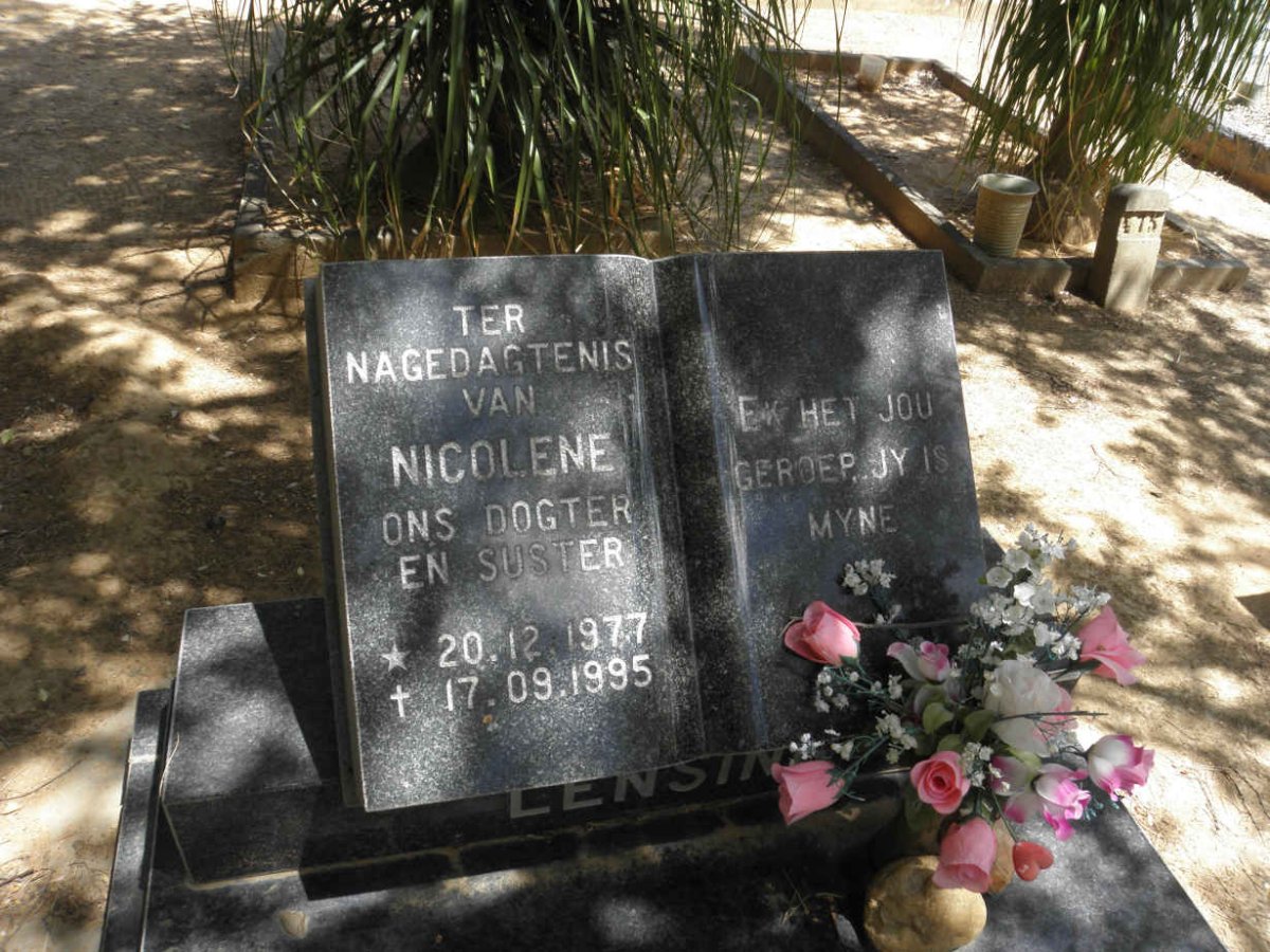 LENSING Nicolene 1977-1995
