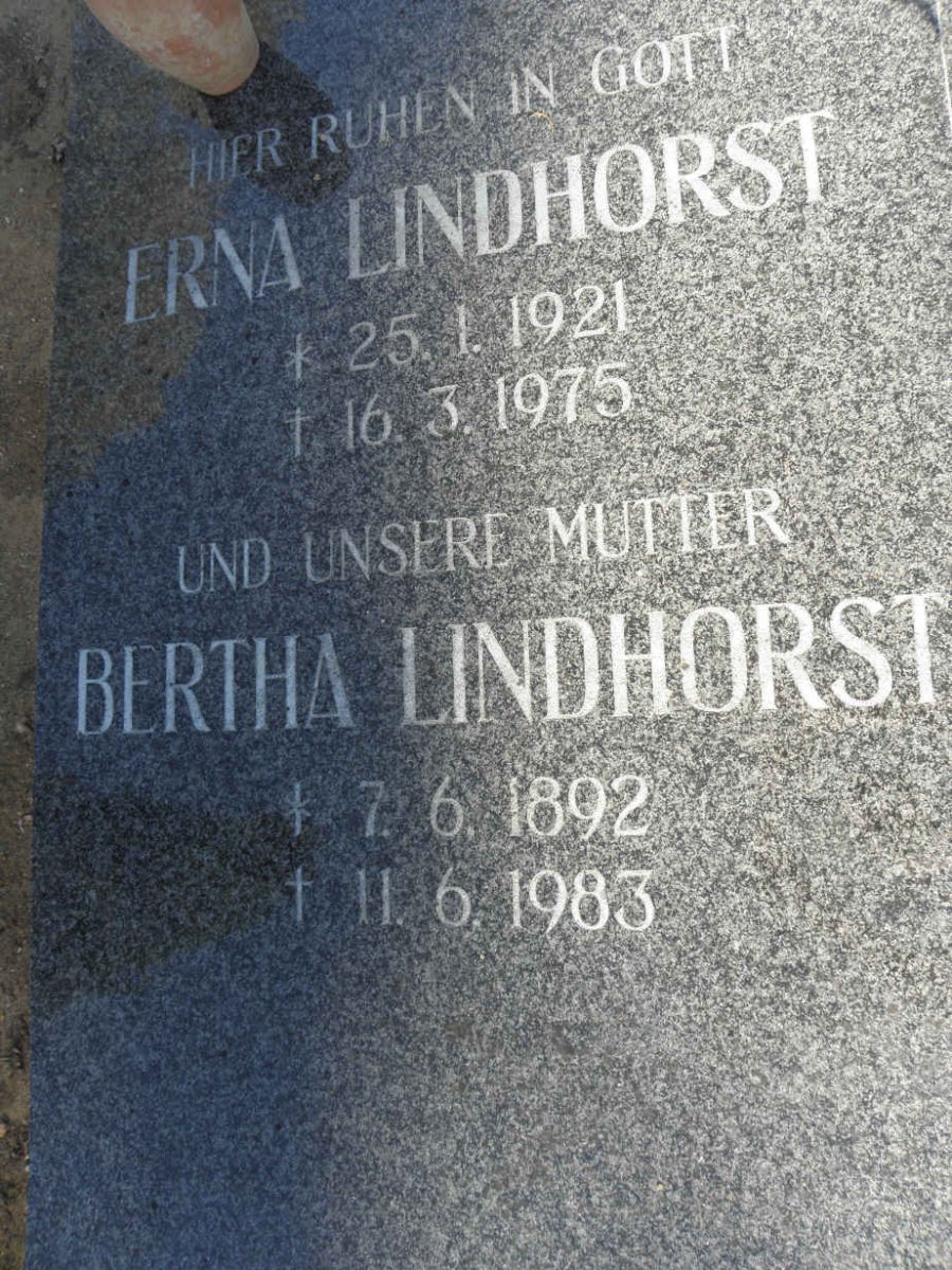 LINDHORST Bertha 1892-1983 :: LINDHORST Erna 1921-1975 
