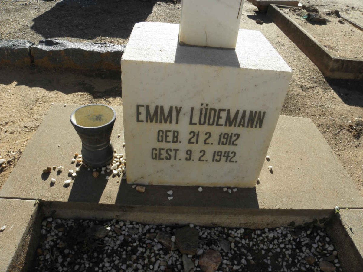 LÜDEMANN Emmy 1912-1942