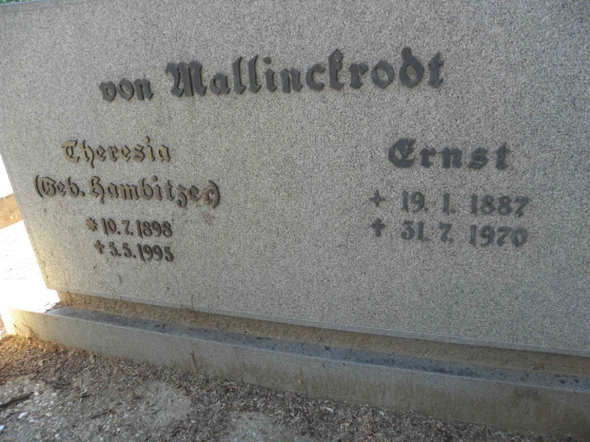 MALLINCKRODT Ernst, von 1887-1970 &amp; Theresia HAMBITZER 1898-1995