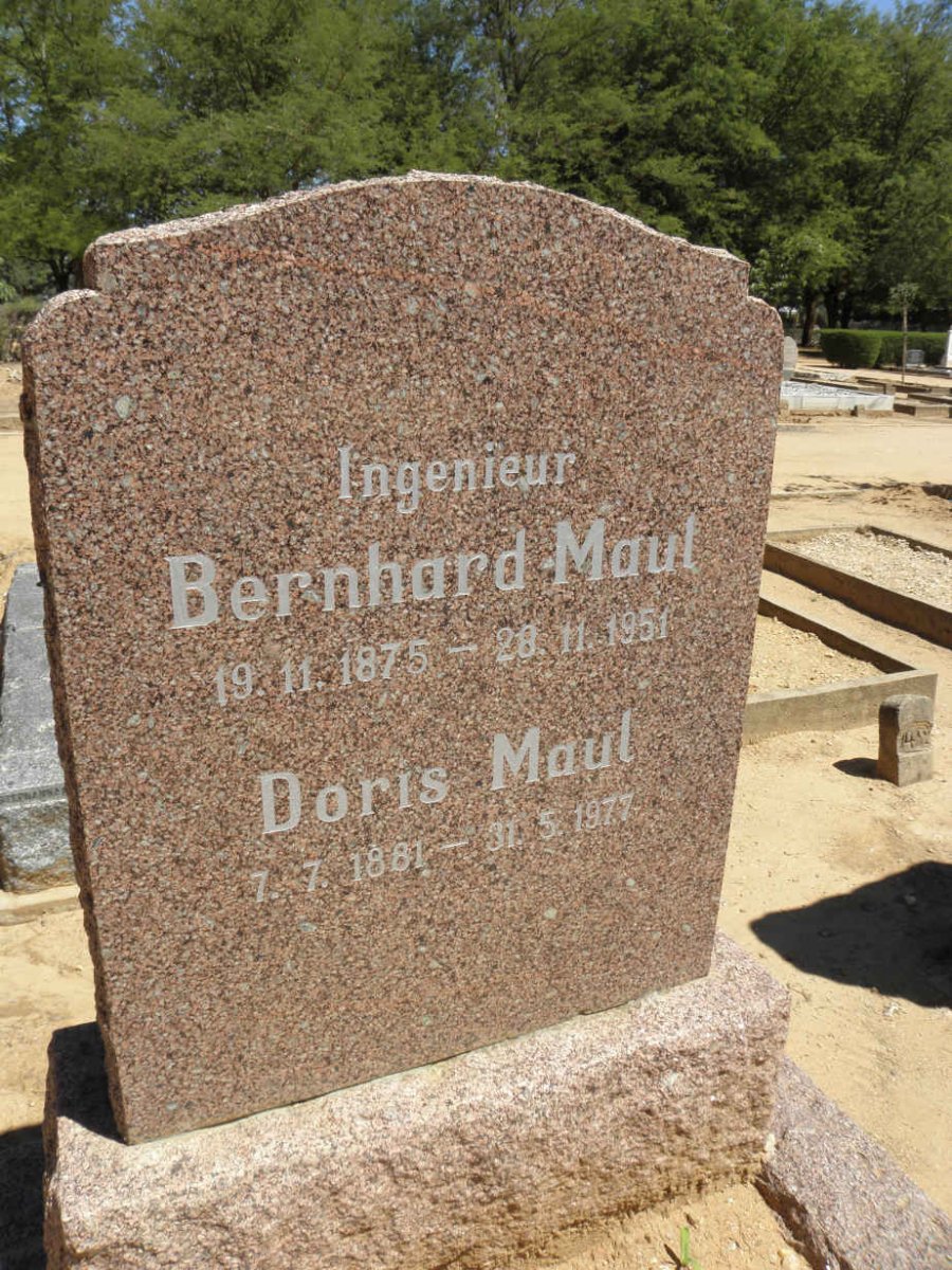 MAUL Bernhard 1875-1951 &amp; Doris 1881-1977