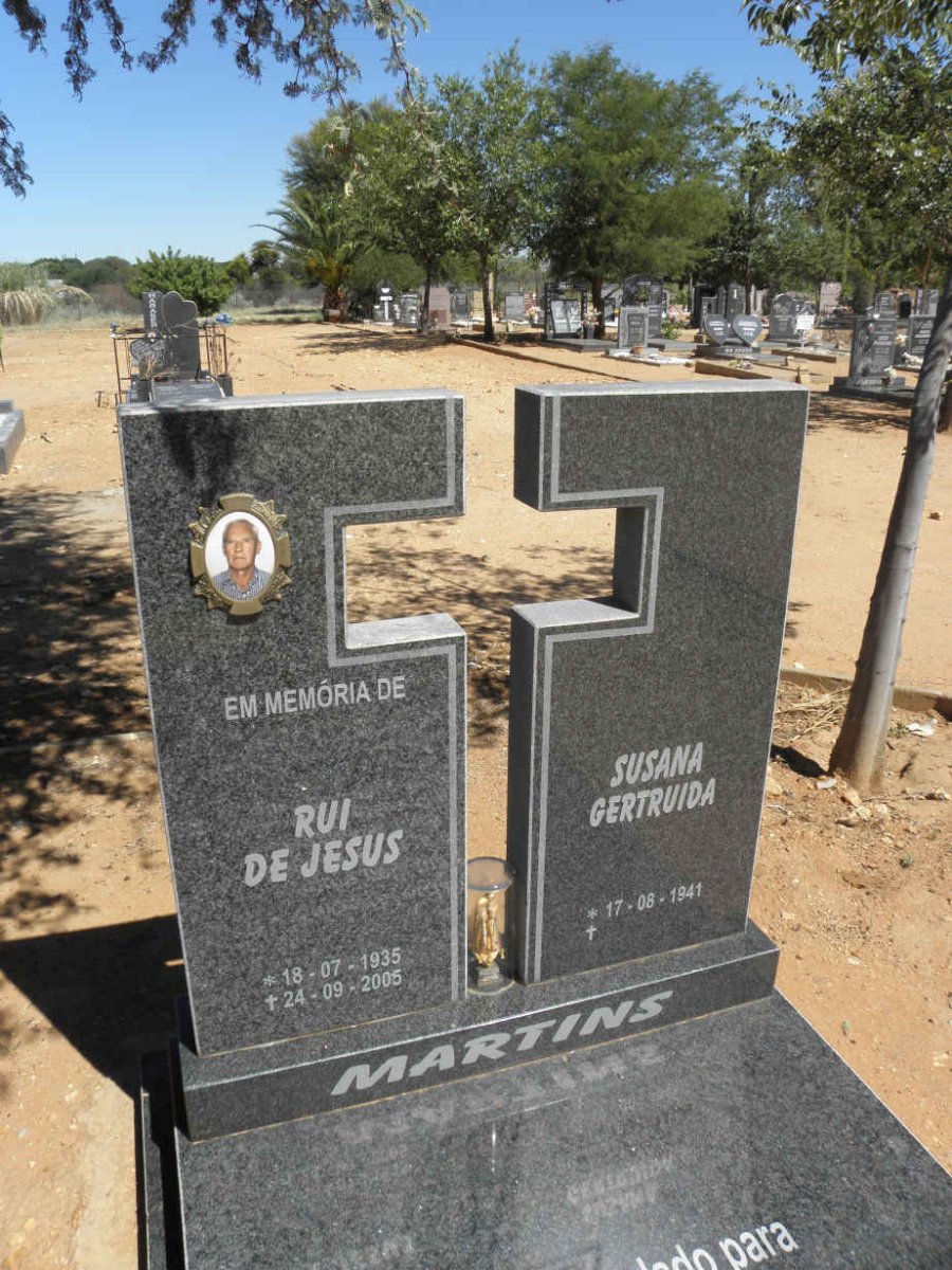 MARTINS Rui de Jesus 1935-2005 &amp; Susana Gertruida 1941-