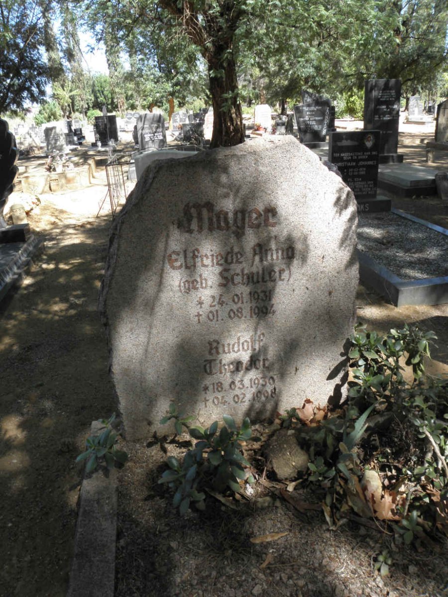MAYER Rudolf Theodor 1930-1998 &amp; Elfrieda Anna SCHULER 1931-1994
