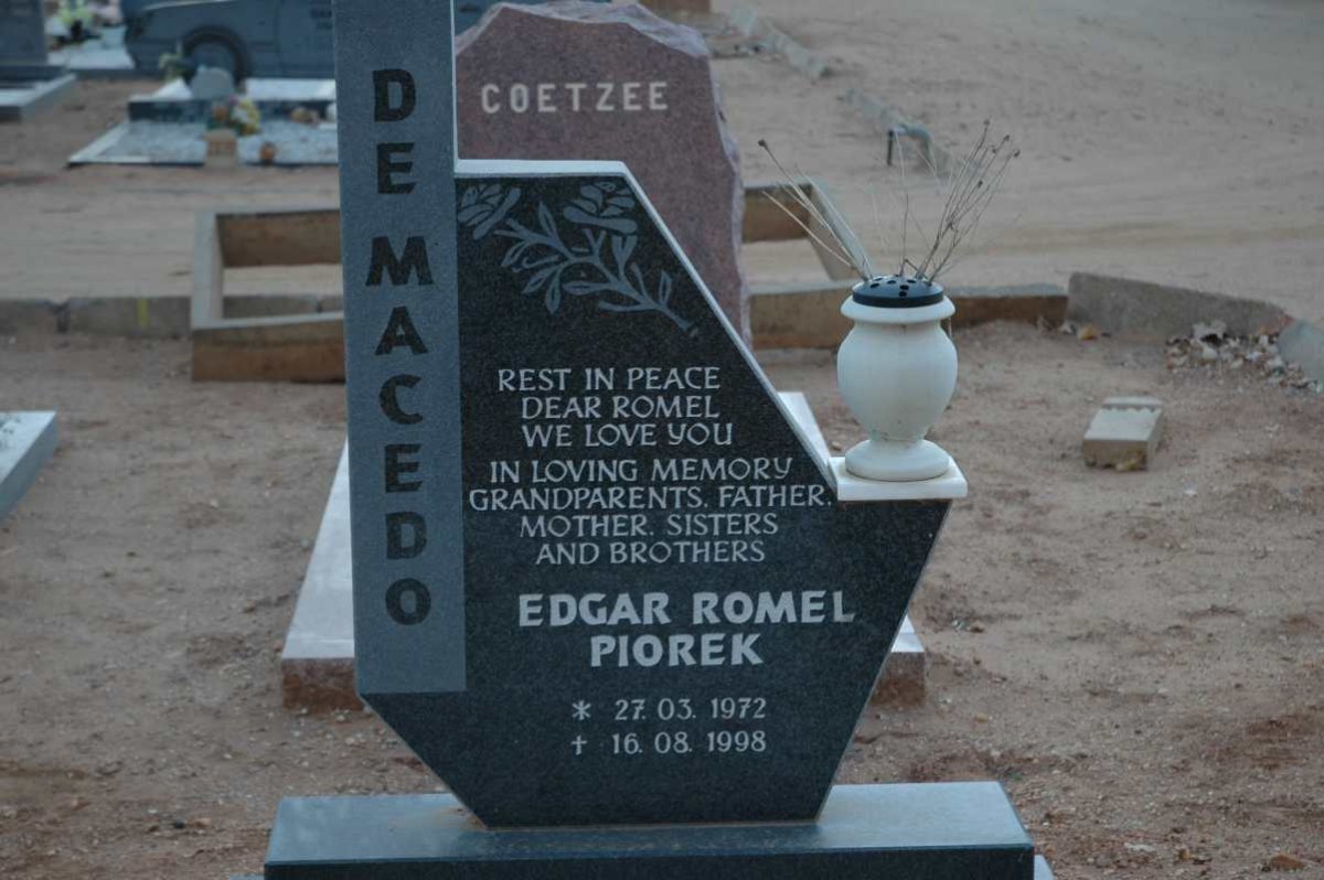 MACEDO Edgar Romel Piorek, de 1972-1998